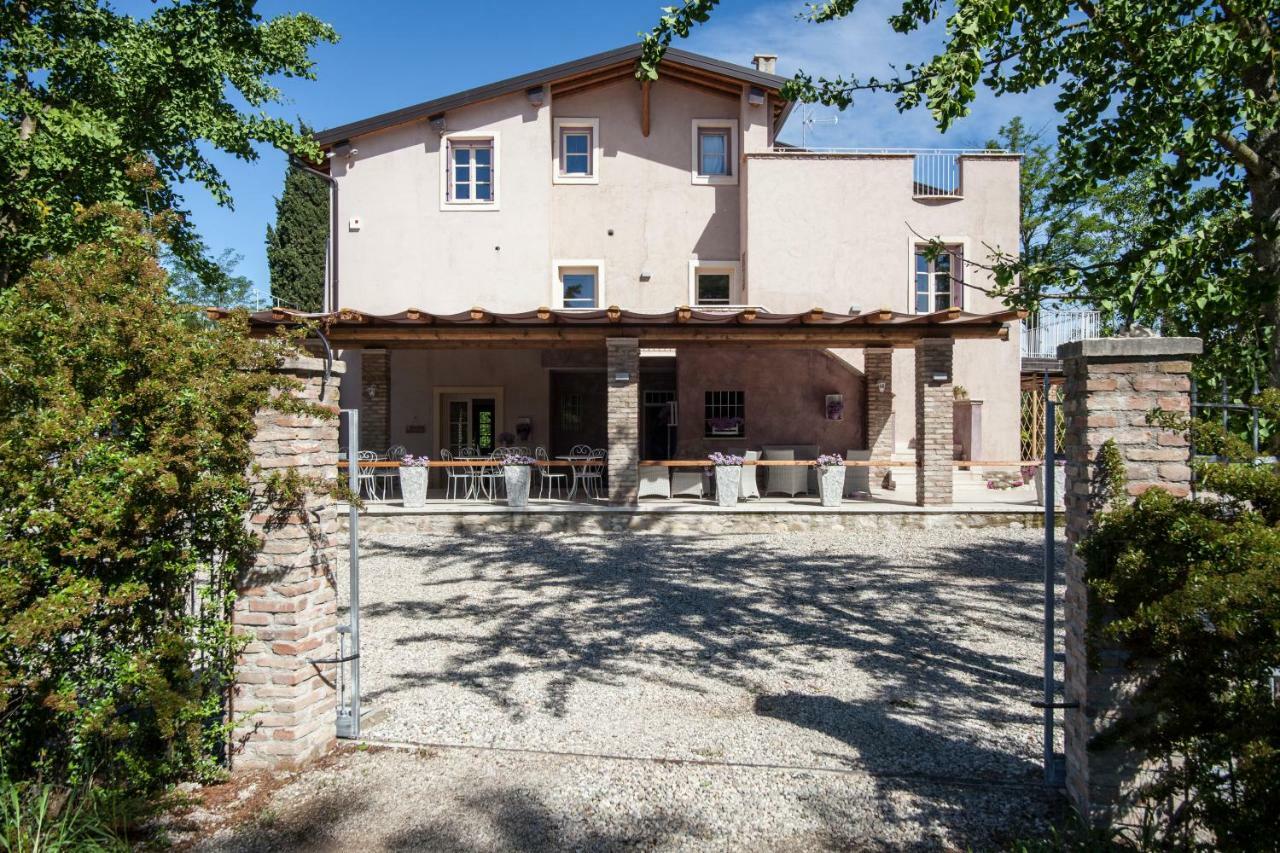 Casa Al Fiume Villa Ponti sul Mincio Luaran gambar